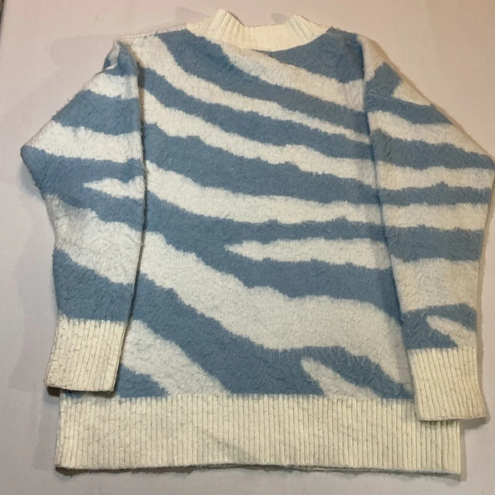 ZBCR Studios White/Blue Design Cardigan (No Tag) Size Large Vegapunk Gorosei - Picture 7 of 7